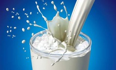 Trị trứng cá hiệu quả: Nên hạn chế uống sữa