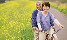 Bí quyết đơn giản sống khỏe mỗi ngày ở tuổi 50+