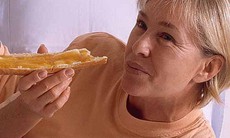 Carbohydrate khiến phụ nữ mãn kinh dễ bị trầm cảm