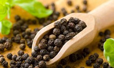 Những tác dụng phụ kinh hoàng của hạt tiêu