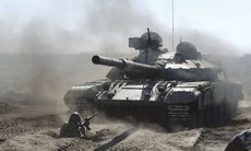 Kiev, phe ly khai tố nhau tăng cường khai hỏa