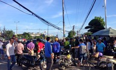Tàu hỏa va ô tô ở Hà Nội: 6 người thương vong