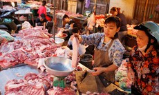 Điện, xăng cùng tăng giá: Lo giá cả leo thang