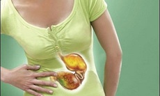 Ung thư dạ dày có nên uống nước cây lược vàng?