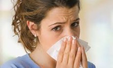 Thói quen đơn giản giúp bạn tránh sổ mũi mùa này