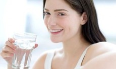 5 thói quen khi thức dậy tổn hại sức khỏe trầm trọng