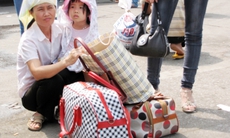Tàu xe đi lại dịp 2/9: Khách đông không tăng giá