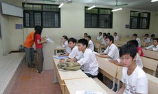 Giãn thu học phí với học sinh, sinh viên nghèo