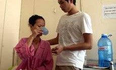 Tạo hình thực quản cho bệnh nhân uống nhầm axit lâu năm