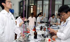 Bằng đại học hay bằng bác sĩ?