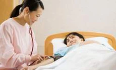 Lưu ý khi dùng thuốc giãn cơ tizanidin cho người bệnh tim mạch