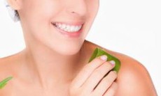 “Dọn dẹp” những gam màu lạ trên da