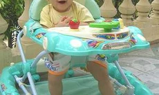 Có nên sử dụng xe tập đi cho trẻ?