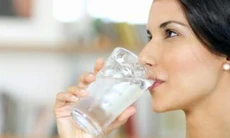 Chọn nước uống thế nào cho an toàn?