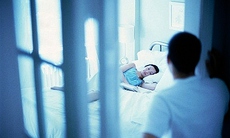 Những nỗi ám ảnh của nam giới nơi chốn phòng the