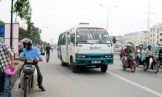 Xe "dù" ngang nhiên vi phạm quy định