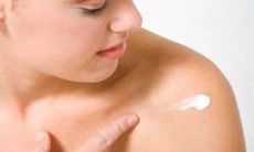 Phòng bệnh ngoài da thường gặp trong mùa hè