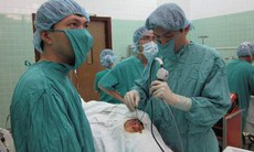 Ca phẫu thuật đặc biệt: Lấy lại tiếng nói sau 2 năm câm lặng