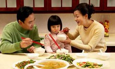 Làm gì khi bé lười ăn do thuốc