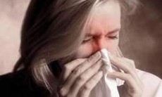 Phòng bệnh viêm mũi dị ứng lúc chuyển mùa