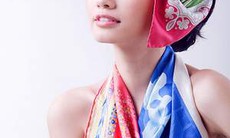 Làm duyên với khăn lụa