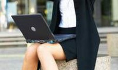Phụ nữ làm việc căng thẳng dễ mắc bệnh về tim mạch