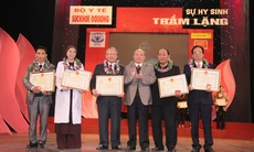 Lễ tổng kết và trao giải cuộc thi viết  "sự hy sinh thầm lặng"