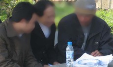 Những cảnh gai mắt ở chốn linh thiêng