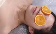 Làm đẹp với hoa quả mùa hè