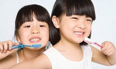 Áp-xe răng miệng ở trẻ em có nguy hiểm?