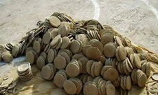 Khám phá mới về tục ăn đất