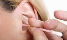 Hậu quả từ thói quen ngoáy tai
