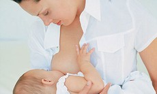 Cho trẻ bú và cai sữa