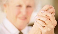 Thoái hóa khớp bàn tay ở người cao tuổi