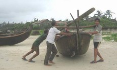 Xóm chài mùa biển động