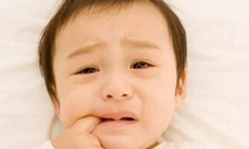 Chăm sóc trẻ khi mọc răng sữa