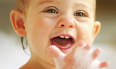 Chậm mọc răng có phải do còi xương?
