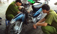 Xe bốc cháy từ bình xăng con