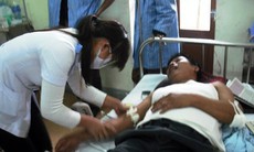 Bị mời lên trụ sở, chém công an bất tỉnh