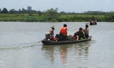 Lật đò tại TP. HCM, 3 trẻ em oan mạng