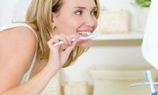 Bệnh lý răng miệng ở phụ nữ mang thai: Chuyện nhỏ mà không nhỏ!