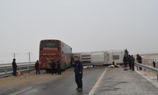 Tai nạn thảm khốc khi... 26 ô tô đè lên nhau