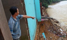 Lũ lớn: Trách nhiệm của ai?