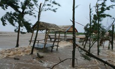 Hoàn lưu bão số 2 gây mưa to diện rộng, Hà Nội ngập úng