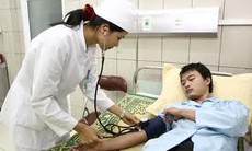 Thầy thuốc nặng lòng với nghề lắm!