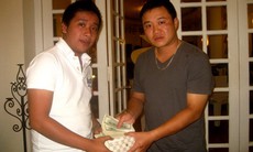 Trung úy Công an trả lại hàng trăm triệu bỏ quên cho Việt kiều