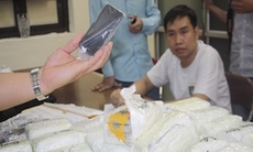 Bắt vụ buôn lậu hàng trăm chiếc iPhone tại Hà Nội