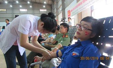 Hiến máu nhân đạo "Giọt máu nghĩa tình" ở Đắk Lắk