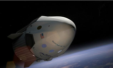 SpaceX chở hành khách tham quan mặt trăng