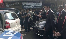 Tổng thống Indonesia cuốc bộ 2 km vì tắc đường